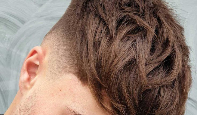 Crop с челкой